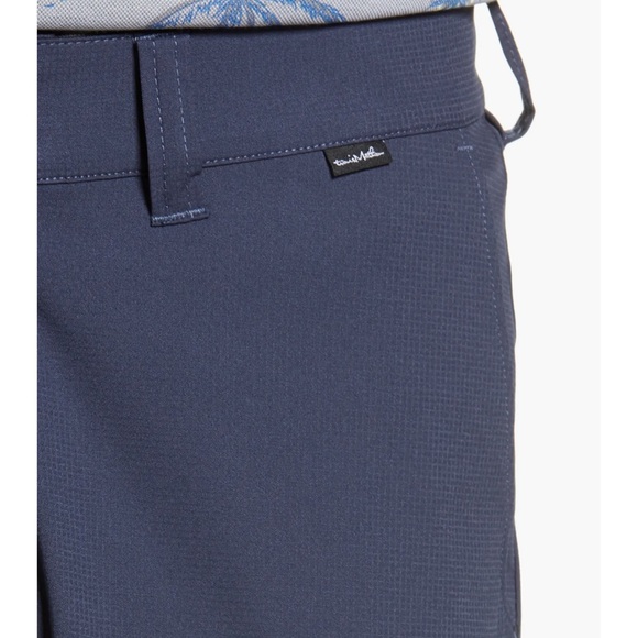 Travis Mathew prestige lifestyle performance shorts - Picture 4 of 9